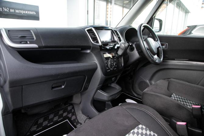 Suzuki Solio II Рестайлинг с пробегом 2013 года, цена 789 000 рублей, 136000 км, микровэн, Автокод Объявления