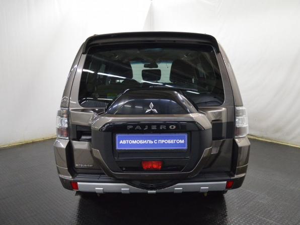 Mitsubishi Pajero IV Рестайлинг 2 с пробегом 2015 года, цена 2 550 000 рублей, 174000 км, внедорожник, Автокод Объявления