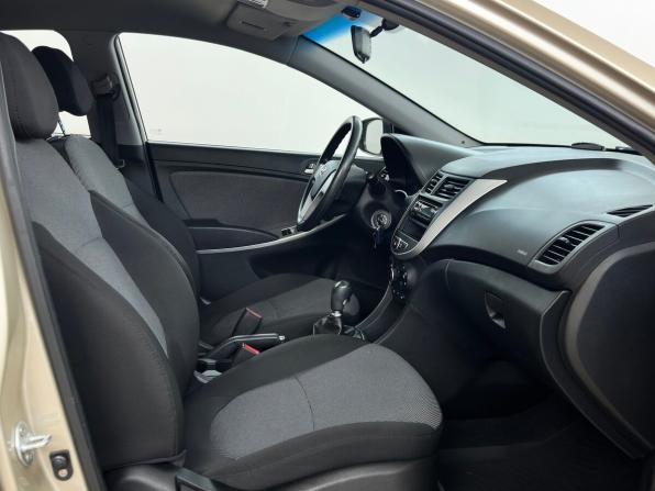 Hyundai Solaris I с пробегом 2014 года, цена 790 000 рублей, 159842 км, седан, Автокод Объявления
