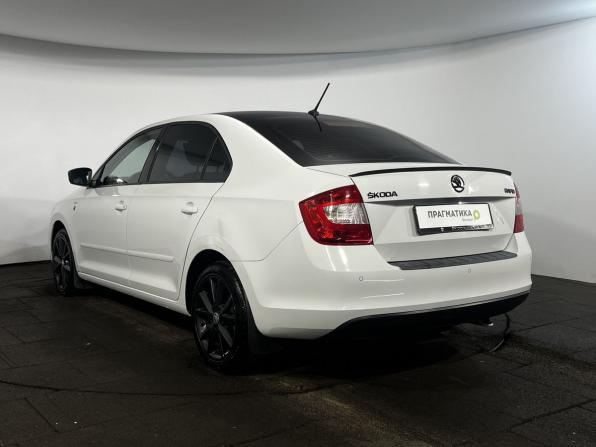 Skoda Rapid I с пробегом 2016 года, цена 930 000 рублей, 100030 км, лифтбек, Автокод Объявления