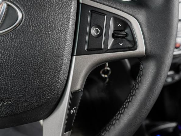 Hyundai Solaris I Рестайлинг с пробегом 2015 года, цена 999 000 рублей, 165375 км, седан, Автокод Объявления