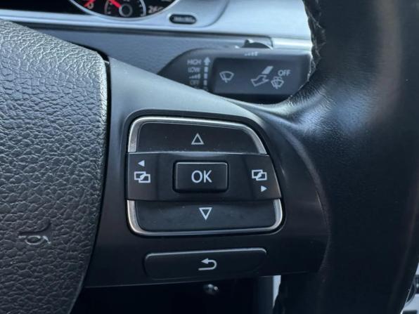 Volkswagen Passat B7 с пробегом 2012 года, цена 1 079 000 рублей, 216312 км, седан, Автокод Объявления