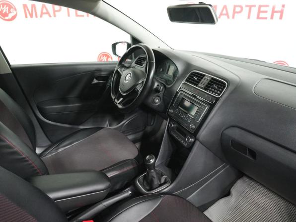 Volkswagen Polo V Рестайлинг с пробегом 2017 года, цена 995 000 рублей, 152690 км, седан, Автокод Объявления