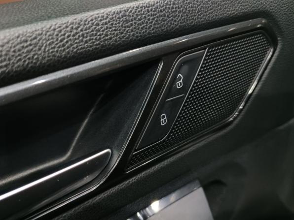 Volkswagen Tiguan II с пробегом 2017 года, цена 2 190 000 рублей, 167436 км, внедорожник, Автокод Объявления