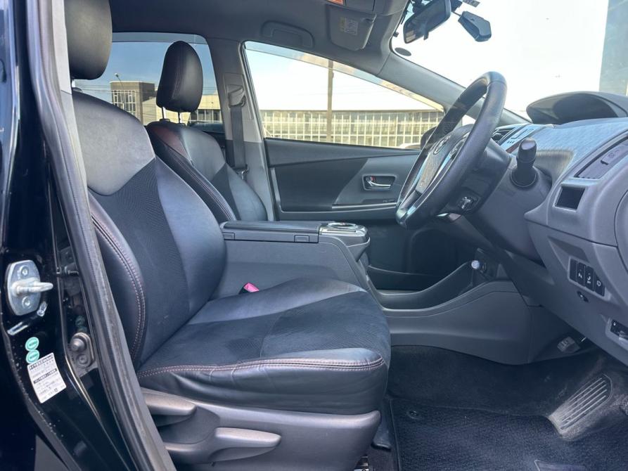 Toyota Prius Alpha I (ZVW40/41) Новосибирск  - изображение 16