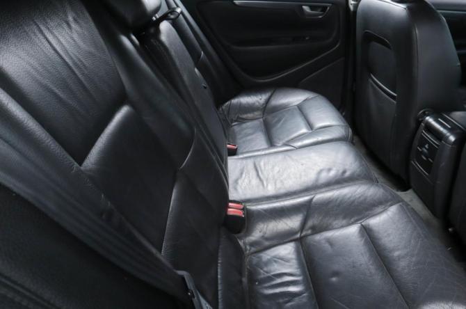 Volvo S60 I Рестайлинг с пробегом 2008 года, цена 649 000 рублей, 437000 км, седан, Автокод Объявления