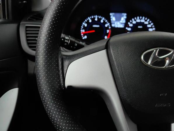 Hyundai Solaris I с пробегом 2011 года, цена 660 000 рублей, 91251 км, седан, Автокод Объявления