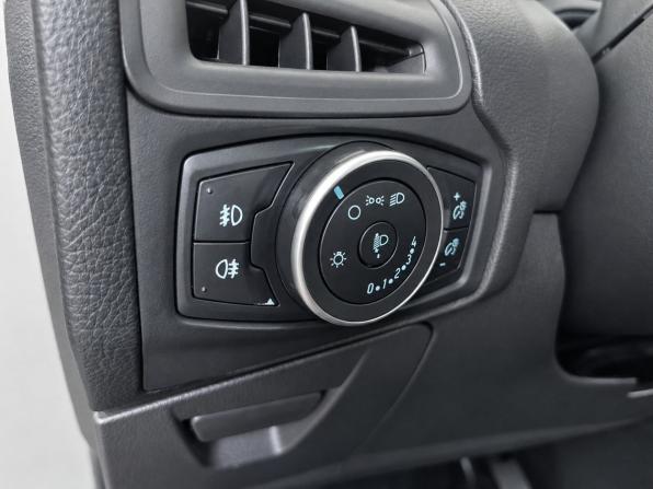 Ford Focus III Рестайлинг с пробегом 2017 года, цена 899 000 рублей, 161111 км, универсал, Автокод Объявления