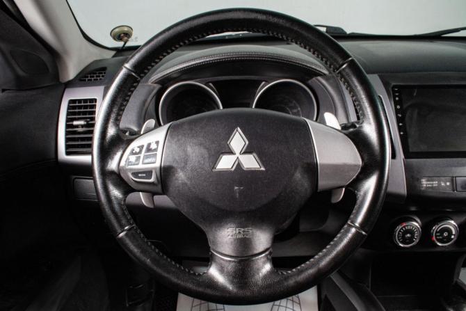 Mitsubishi Outlander III с пробегом 2012 года, цена 1 099 000 рублей, 220000 км, внедорожник, Автокод Объявления