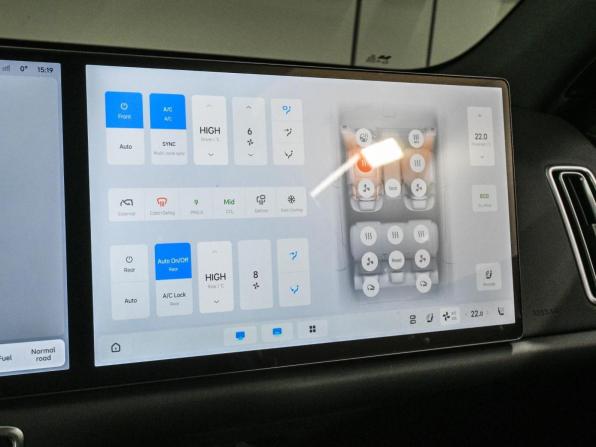 Li Auto (Lixiang) L6 с пробегом 2024 года, цена 5 899 000 рублей, 32200 км, внедорожник, Автокод Объявления
