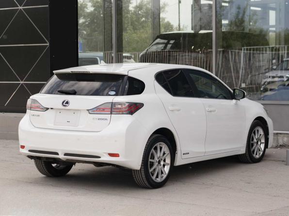 Lexus CT I с пробегом 2011 года, цена 1 315 000 рублей, 231180 км, хэтчбек, Автокод Объявления