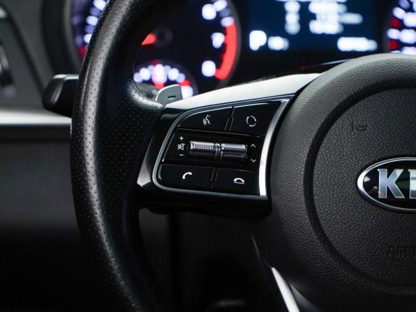 Kia Optima IV Рестайлинг с пробегом 2019 года, цена 2 293 444 рубля, 89705 км, седан, Автокод Объявления