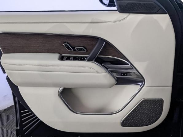 Land Rover Range Rover V с пробегом 2023 года, цена 17 490 000 рублей, 44000 км, внедорожник, Автокод Объявления
