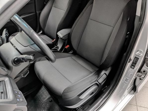 Hyundai Solaris II с пробегом 2019 года, цена 1 315 000 рублей, 130757 км, седан, Автокод Объявления