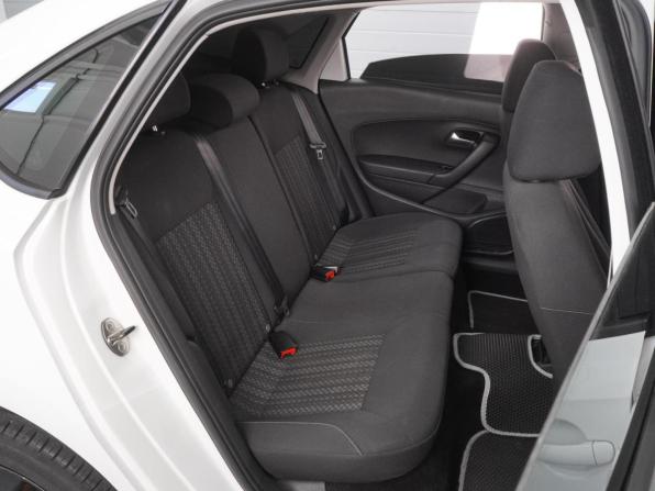 Volkswagen Polo V Рестайлинг с пробегом 2016 года, цена 1 139 000 рублей, 166464 км, седан, Автокод Объявления