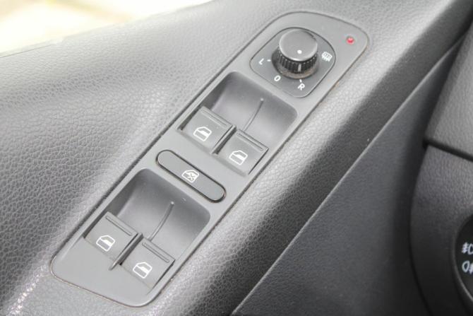 Volkswagen Tiguan I Рестайлинг с пробегом 2013 года, цена 1 100 000 рублей, 145000 км, внедорожник, Автокод Объявления