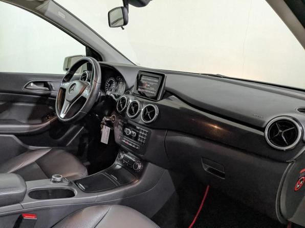 Mercedes-Benz B-Класс II (W246) с пробегом 2012 года, цена 1 325 000 рублей, 75976 км, хэтчбек, Автокод Объявления