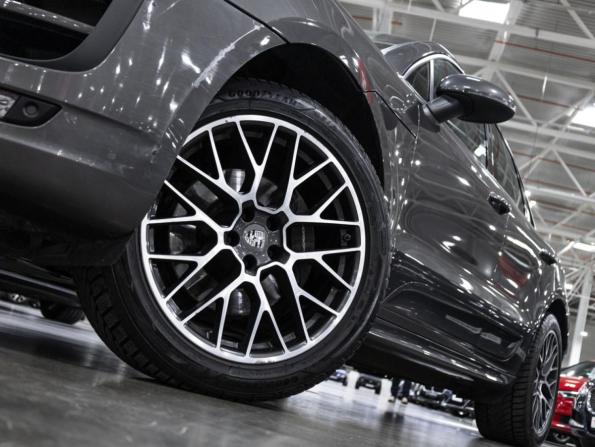 Porsche Macan I с пробегом 2017 года, цена 3 089 700 рублей, 148306 км, внедорожник, Автокод Объявления
