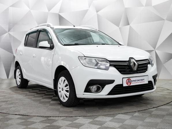 Renault Sandero II с пробегом 2018 года, цена 710 000 рублей, 220000 км, хэтчбек, Автокод Объявления