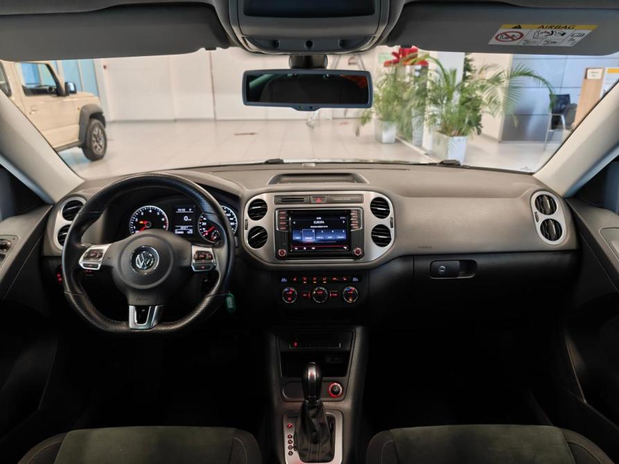 Volkswagen Tiguan I Рестайлинг Санкт-Петербург  - изображение 11