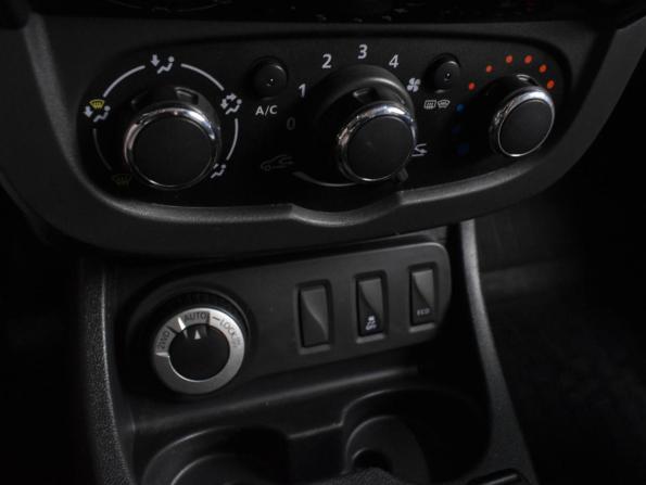 Renault Duster I Рестайлинг с пробегом 2018 года, цена 1 297 000 рублей, 187726 км, внедорожник, Автокод Объявления