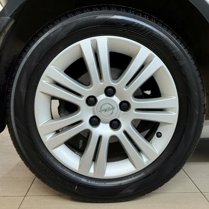 Opel Astra H Рестайлинг Москва  - изображение 14