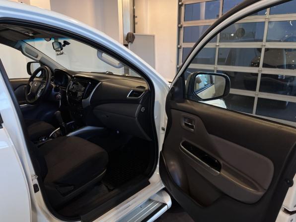 Mitsubishi L200 V с пробегом 2017 года, цена 1 560 000 рублей, 290194 км, offers.body_type.unknown, Автокод Объявления