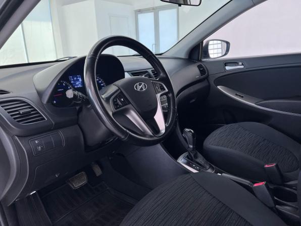 Hyundai Solaris I Рестайлинг с пробегом 2014 года, цена 840 000 рублей, 231826 км, седан, Автокод Объявления