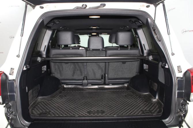 Toyota Land Cruiser 200 Series Рестайлинг 2 с пробегом 2019 года, цена 8 700 000 рублей, 102400 км, внедорожник, Автокод Объявления