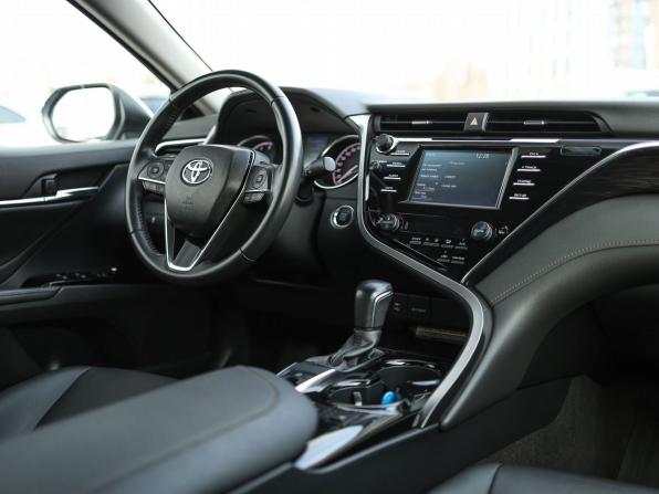 Toyota Camry VIII (XV70) с пробегом 2020 года, цена 3 229 000 рублей, 75246 км, седан, Автокод Объявления