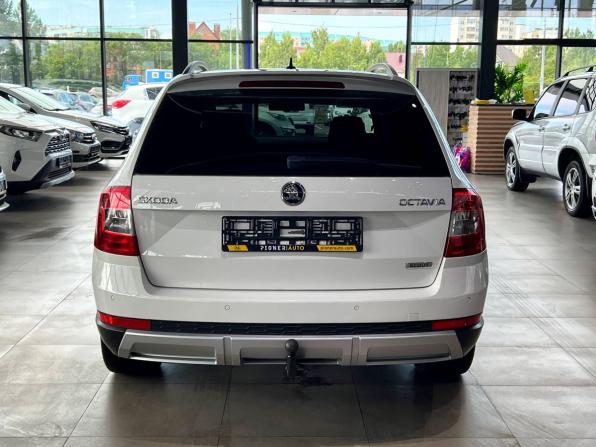 Skoda Octavia III (A7) с пробегом 2015 года, цена 1 620 000 рублей, 267500 км, универсал, Автокод Объявления