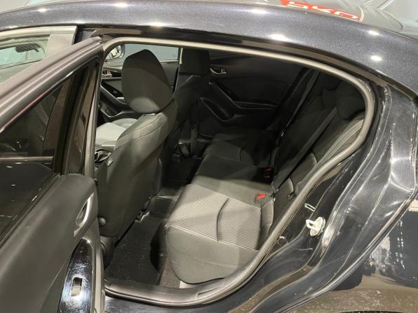 Mazda 3 III (BM) с пробегом 2014 года, цена 1 220 000 рублей, 166000 км, седан, Автокод Объявления