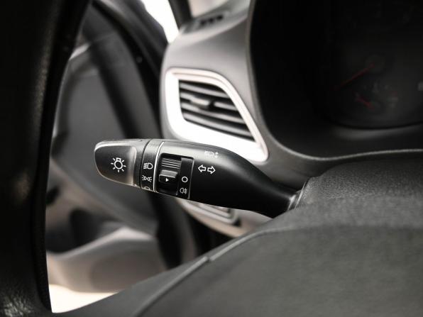 Hyundai Solaris II с пробегом 2019 года, цена 1 559 000 рублей, 103447 км, седан, Автокод Объявления