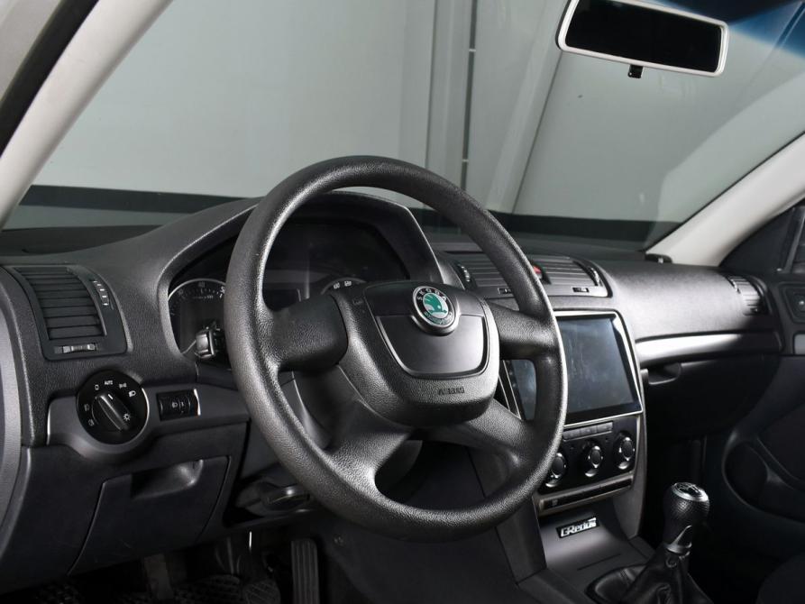Skoda Octavia II (A5) Рестайлинг Кемерово  - изображение 6