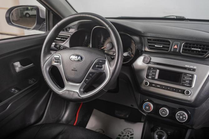 Kia Rio III Рестайлинг с пробегом 2016 года, цена 799 000 рублей, 149000 км, седан, Автокод Объявления
