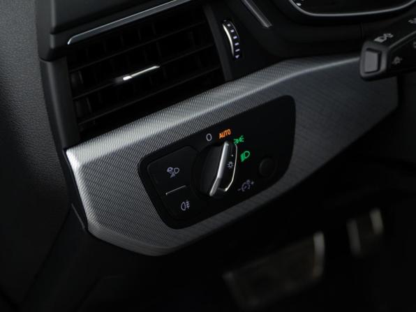 Audi A4 V (B9) с пробегом 2018 года, цена 2 799 077 рублей, 137117 км, седан, Автокод Объявления