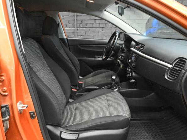 Kia Rio IV с пробегом 2017 года, цена 1 240 000 рублей, 195979 км, седан, Автокод Объявления