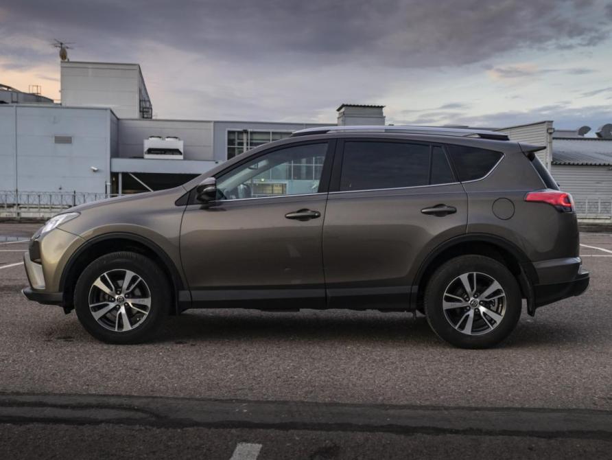 Toyota RAV4 IV (XA40) Рестайлинг Москва  - изображение 9