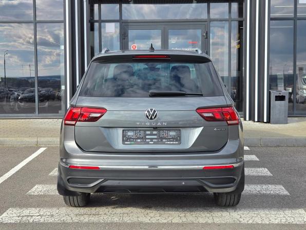 Volkswagen Tiguan II Рестайлинг с пробегом 2021 года, цена 2 787 000 рублей, 167071 км, внедорожник, Автокод Объявления