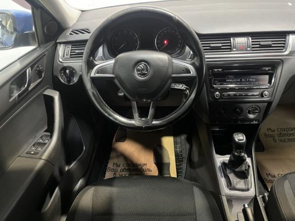 Skoda Rapid I с пробегом 2014 года, цена 725 000 рублей, 237527 км, лифтбек, Автокод Объявления
