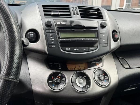 Toyota RAV4 III (XA30) Рестайлинг с пробегом 2011 года, цена 1 220 000 рублей, 233350 км, внедорожник, Автокод Объявления