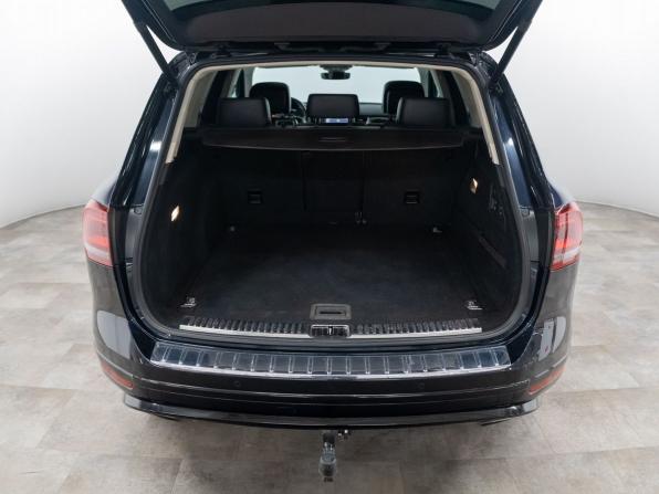 Volkswagen Touareg II Рестайлинг с пробегом 2017 года, цена 3 400 000 рублей, 180689 км, внедорожник, Автокод Объявления