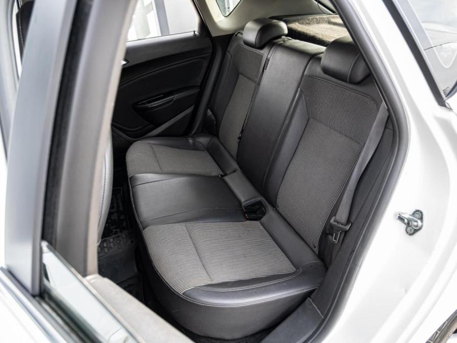 Opel Astra J Краснодар  - изображение 9