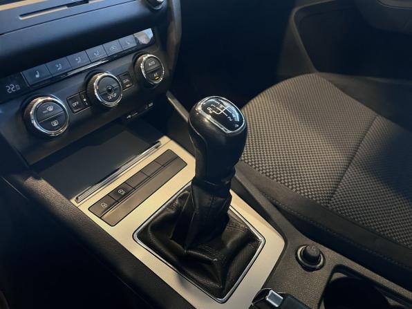Skoda Octavia III (A7) с пробегом 2013 года, цена 1 165 000 рублей, 231028 км, лифтбек, Автокод Объявления