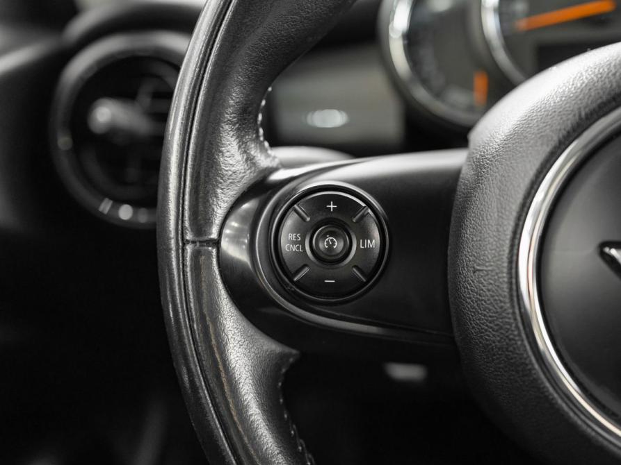 Mini Hatch III (F55/F56) Москва  - изображение 12