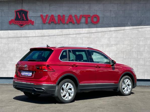 Volkswagen Tiguan II Рестайлинг с пробегом 2021 года, цена 3 300 000 рублей, 63900 км, внедорожник, Автокод Объявления