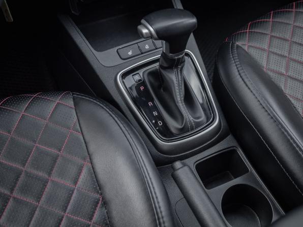 Kia Rio IV Рестайлинг с пробегом 2021 года, цена 1 845 000 рублей, 71000 км, хэтчбек, Автокод Объявления