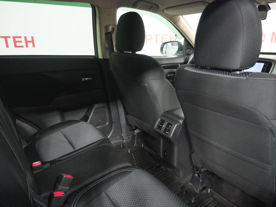 Mitsubishi Outlander III Рестайлинг 3 Вологда  - изображение 11