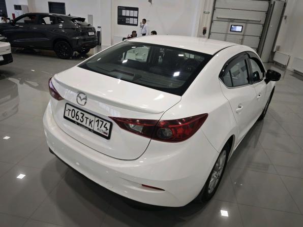 Mazda 3 III (BM) с пробегом 2014 года, цена 1 295 000 рублей, 179000 км, седан, Автокод Объявления