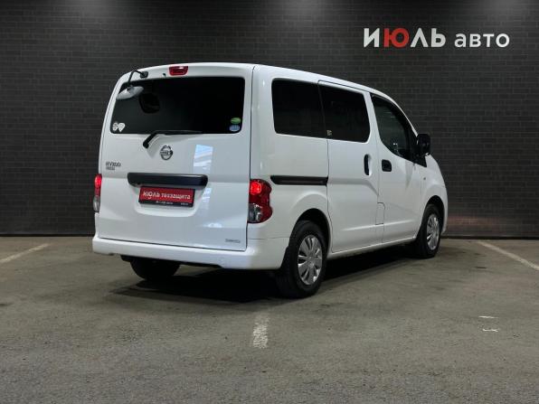 Nissan NV200 с пробегом 2016 года, цена 1 550 000 рублей, 110135 км, минивэн, Автокод Объявления
